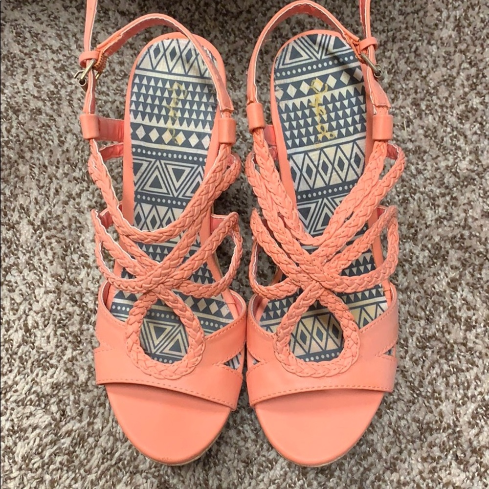 Women’s wedge shoes size 7.5